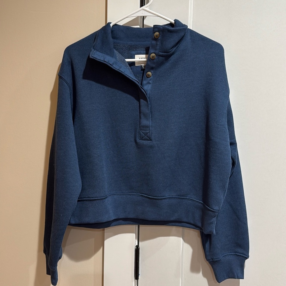AE Cropped Henley Fleece Sweatshirt